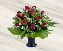 Cône de rose bouton, eucalyptus, bambou, gypsophile